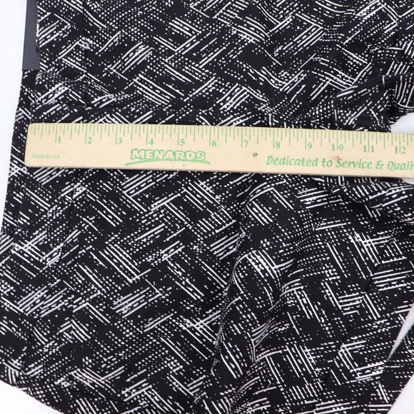 Apt 9 Mid Rise Citi Shorts Woman's Size 12 NWT - Picture 9 of 9